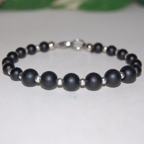 Black Onyx Bracelet,Clasp Closure Bracelet,Black Onyx Stone Bracelet - Picture 1 of 2